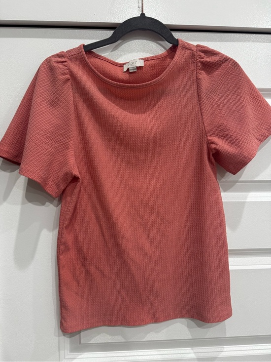 LOFT Tops - LOFT Short Sleeve Textured Tee in Rose